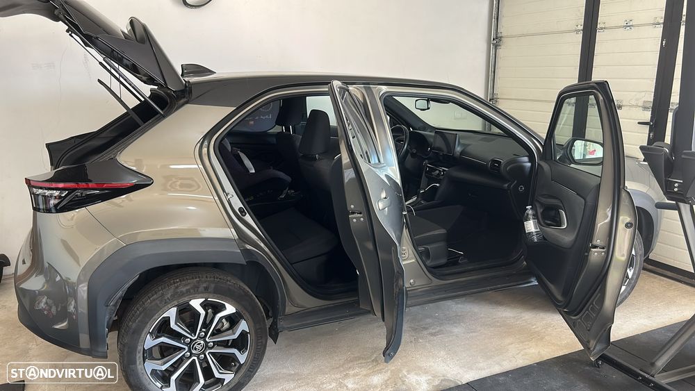 Toyota Yaris Cross 1.5 HDF Square Collection - 2