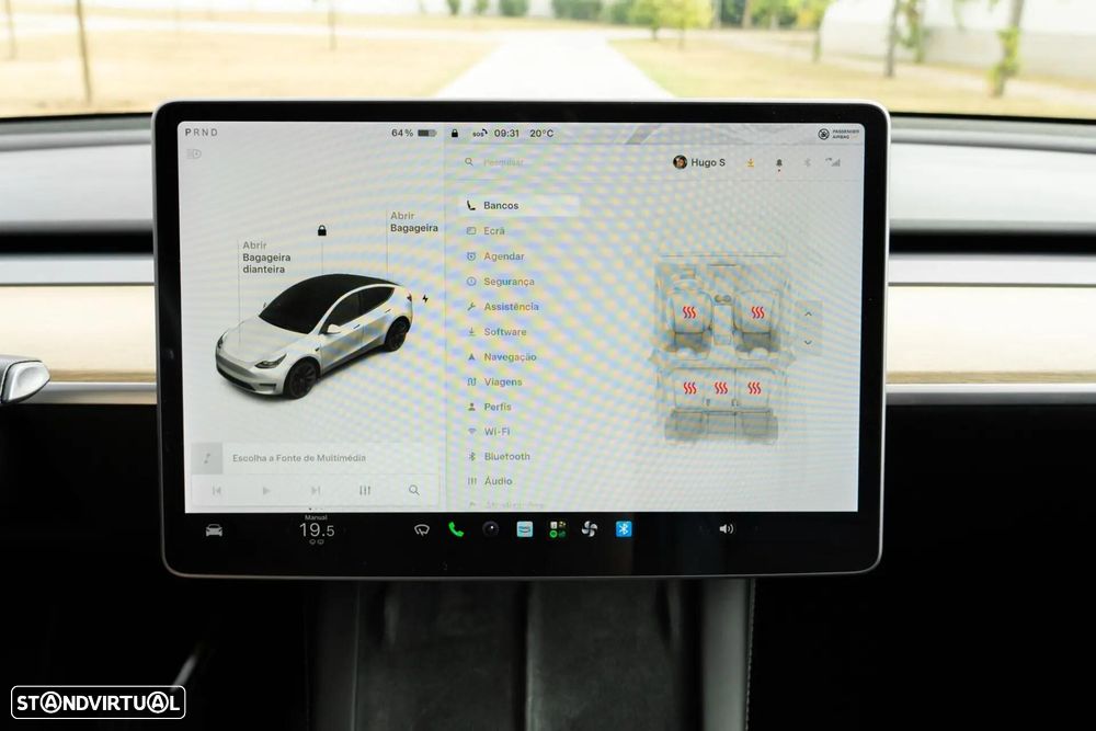 Tesla Model Y Long Range Dual Motor AWD - 19