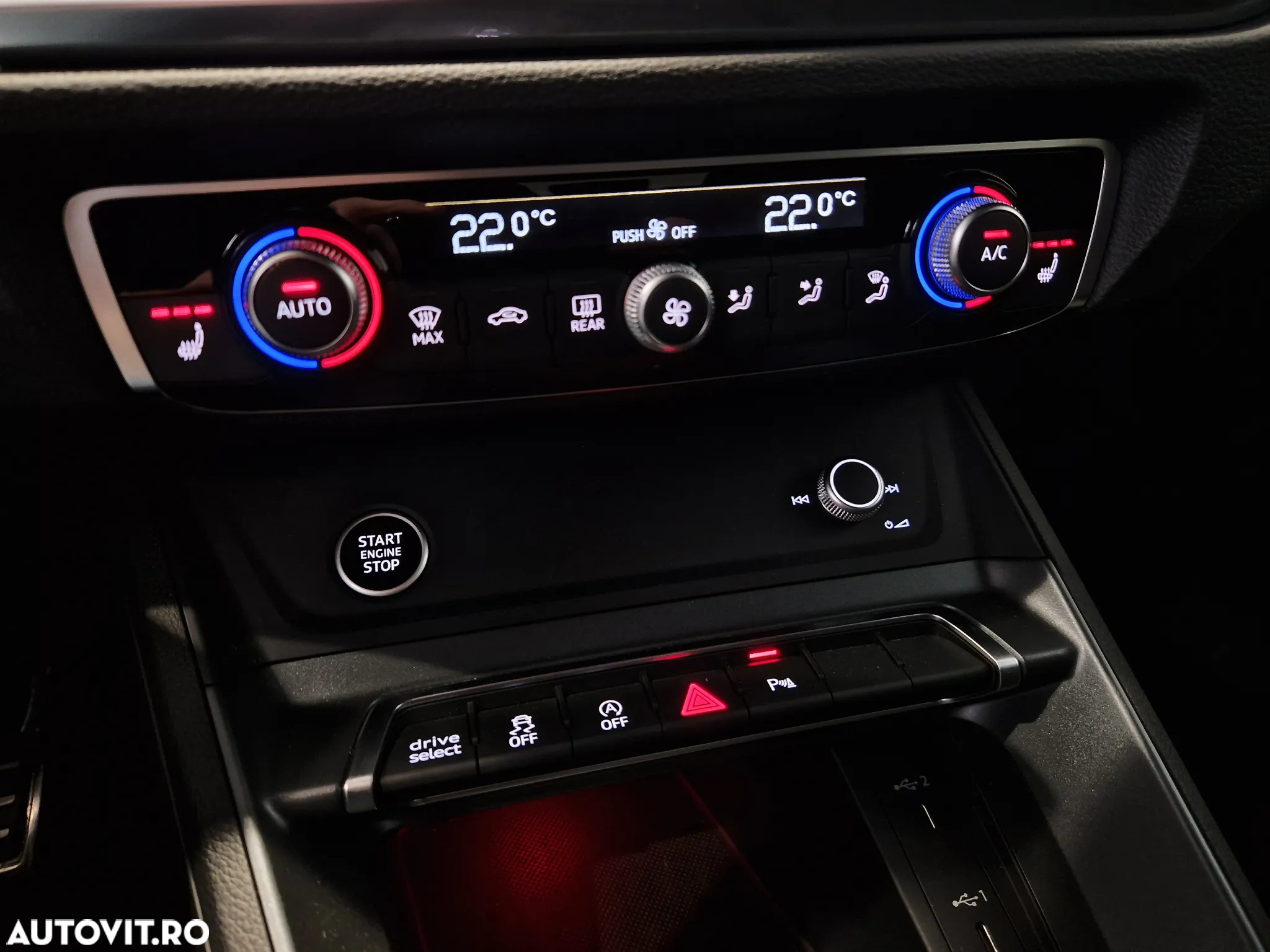 Audi Q3 Sportback 2.0 40 TFSI quattro S tronic S Line - 28