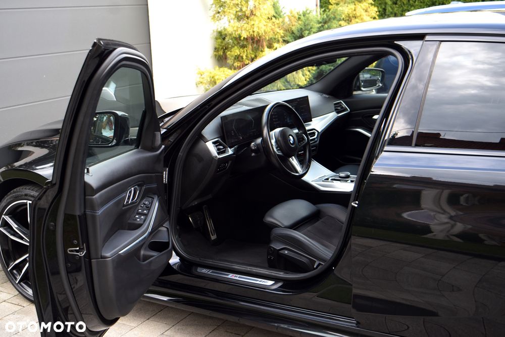 BMW Seria 3 320d xDrive M Sport sport - 9