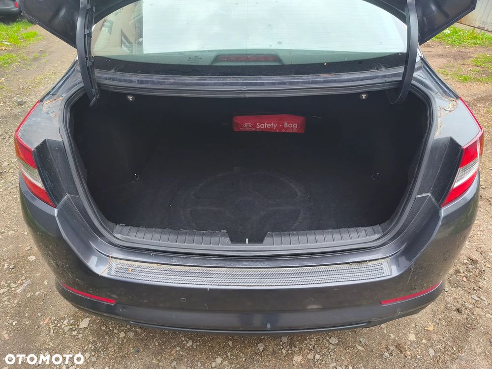 Kia Optima - 15