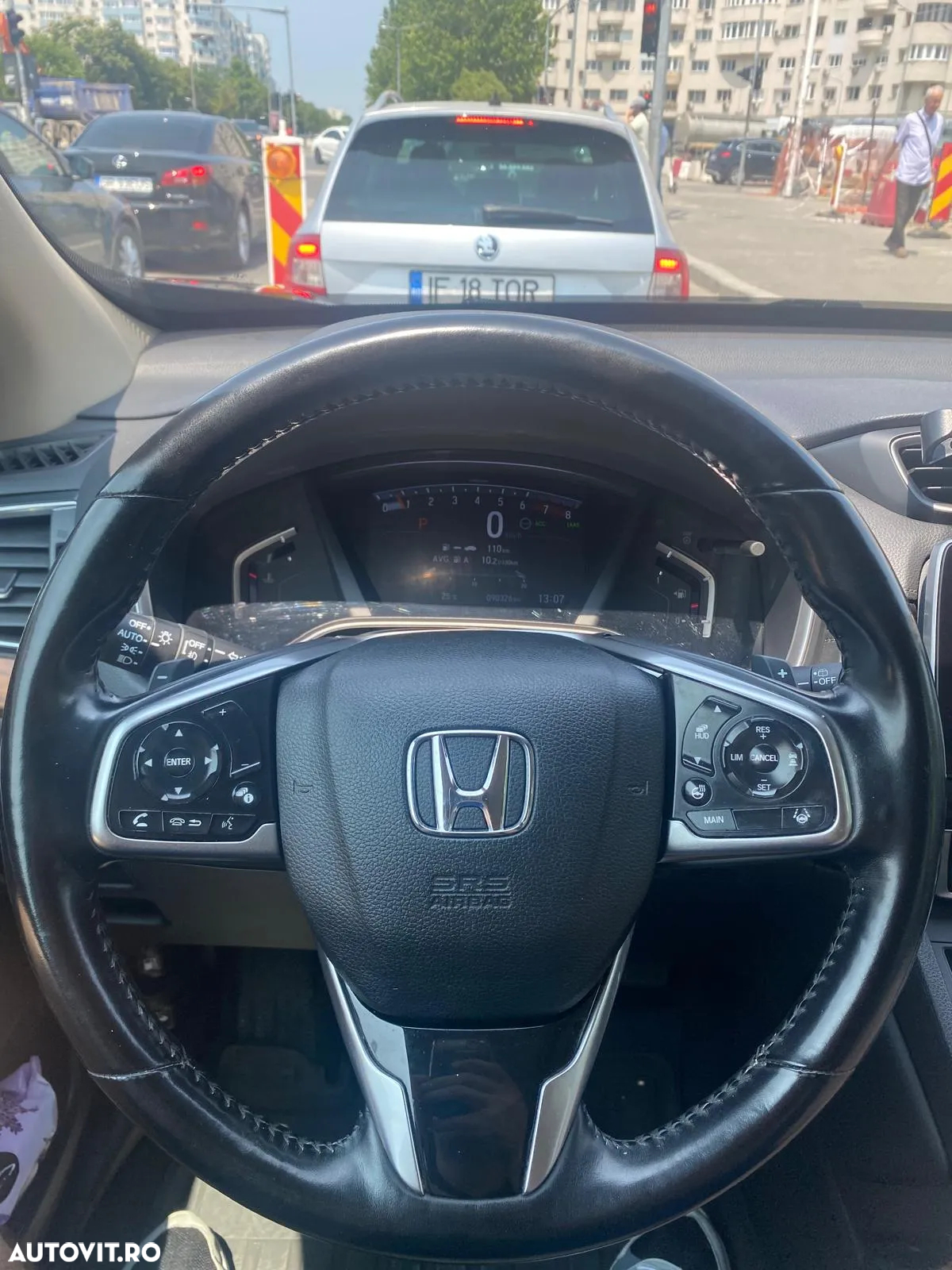 Honda CR-V 1.5 VTEC Turbo 4WD CVT Executive - 11