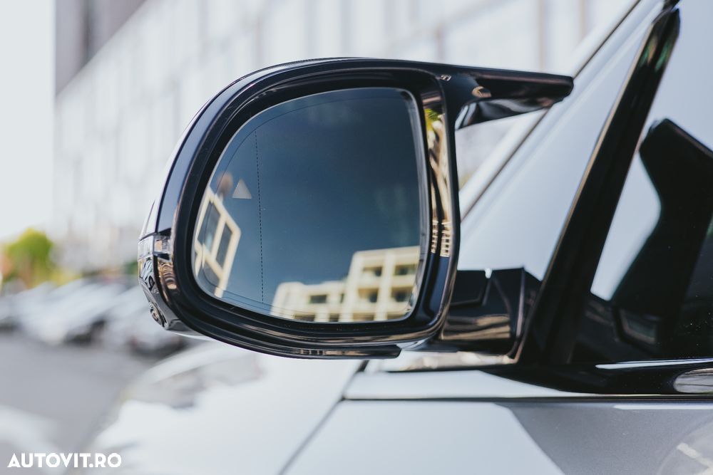 BMW X7 M60i xDrive AT MHEV - 9