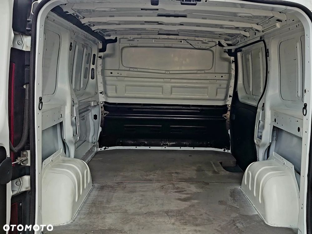 Renault Trafic - 20