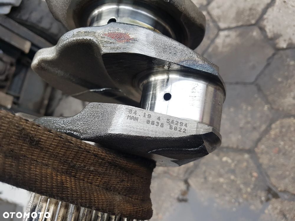 WAŁ KORBOWY SILNIKA MAN TGL TGM D0836 250 290 KM EURO 5 06386022 - 2