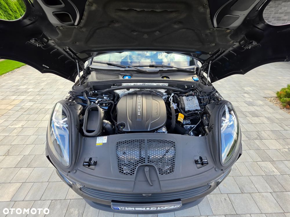 Porsche Macan - 41