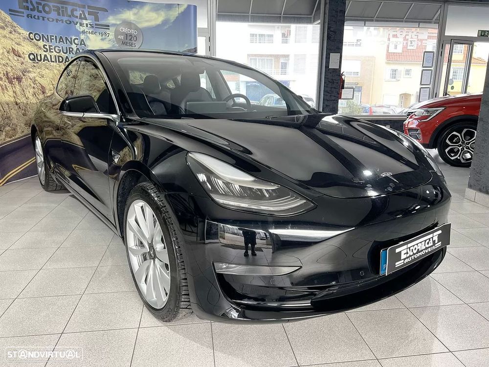 Tesla Model 3 - 3