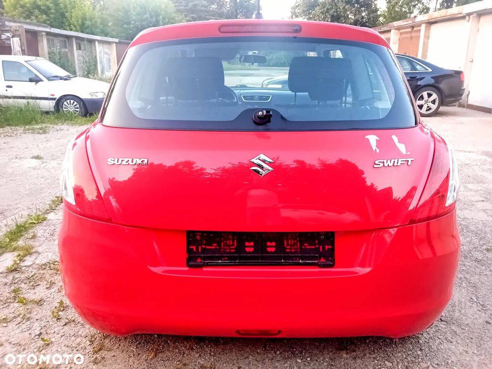 Suzuki Swift - 5
