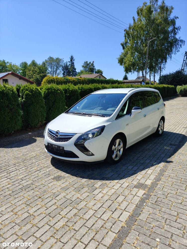 Opel Zafira - 1