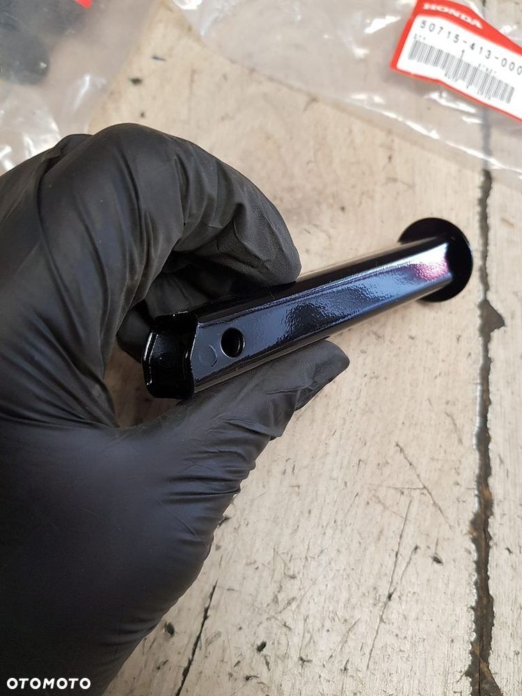 Podnóżek pasażera Honda VT750 VT1300 CB450 GL500  50715-413-000 - 9