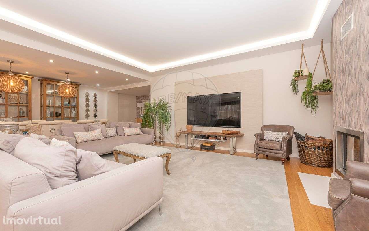 Moradia T5 para arrendamento - Grande imagem: 2/50