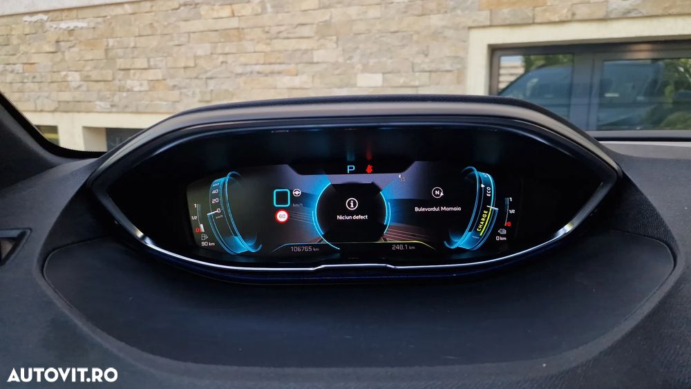 Peugeot 3008 Plug-In Hybrid 225 e-EAT8 GT - 23