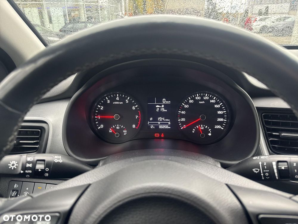 Kia Stonic 1.0 T-GDI M - 16