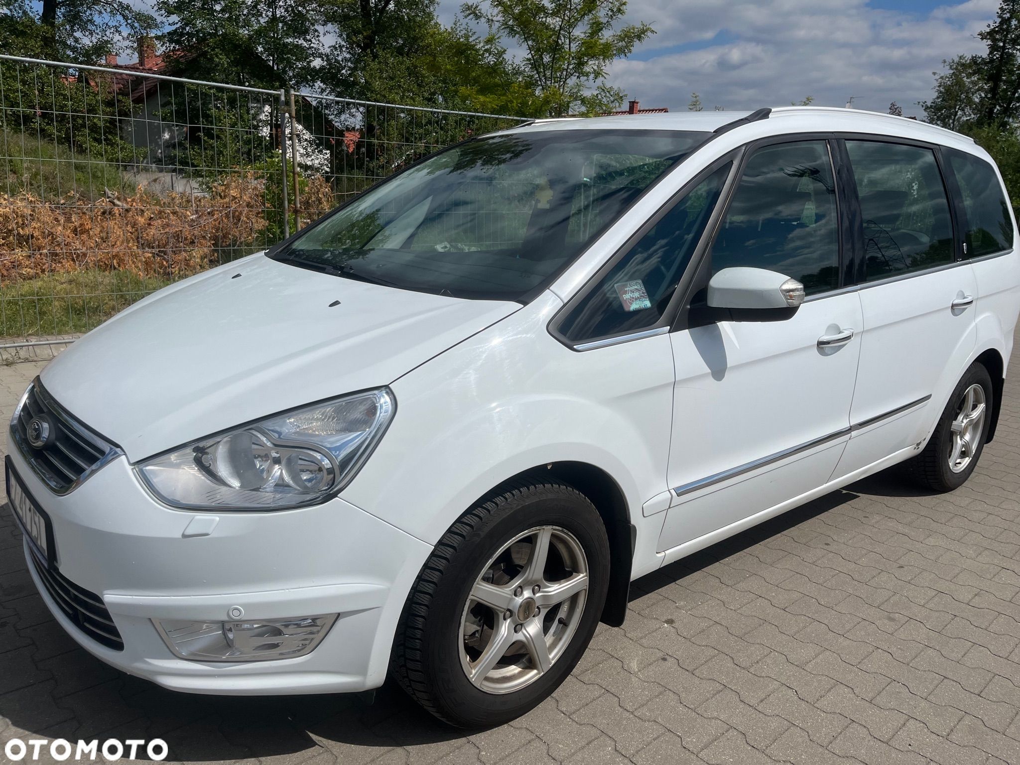 Ford Galaxy 2.0 Ghia - 1
