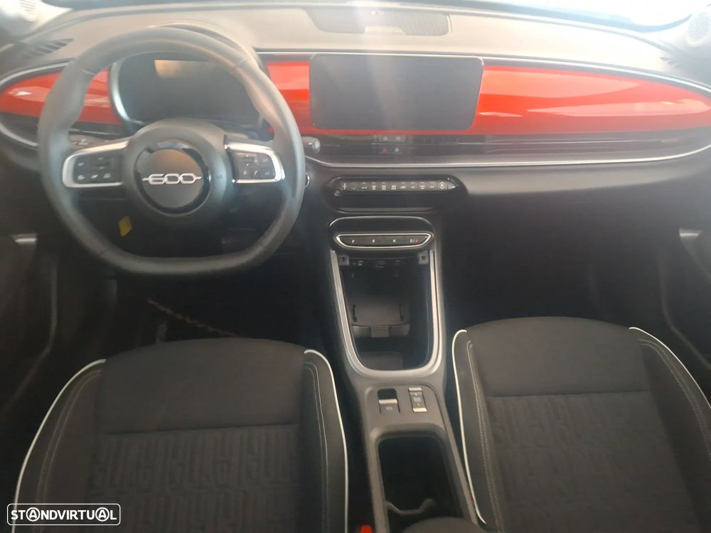 Fiat 600e 54 kWh (RED) - 23