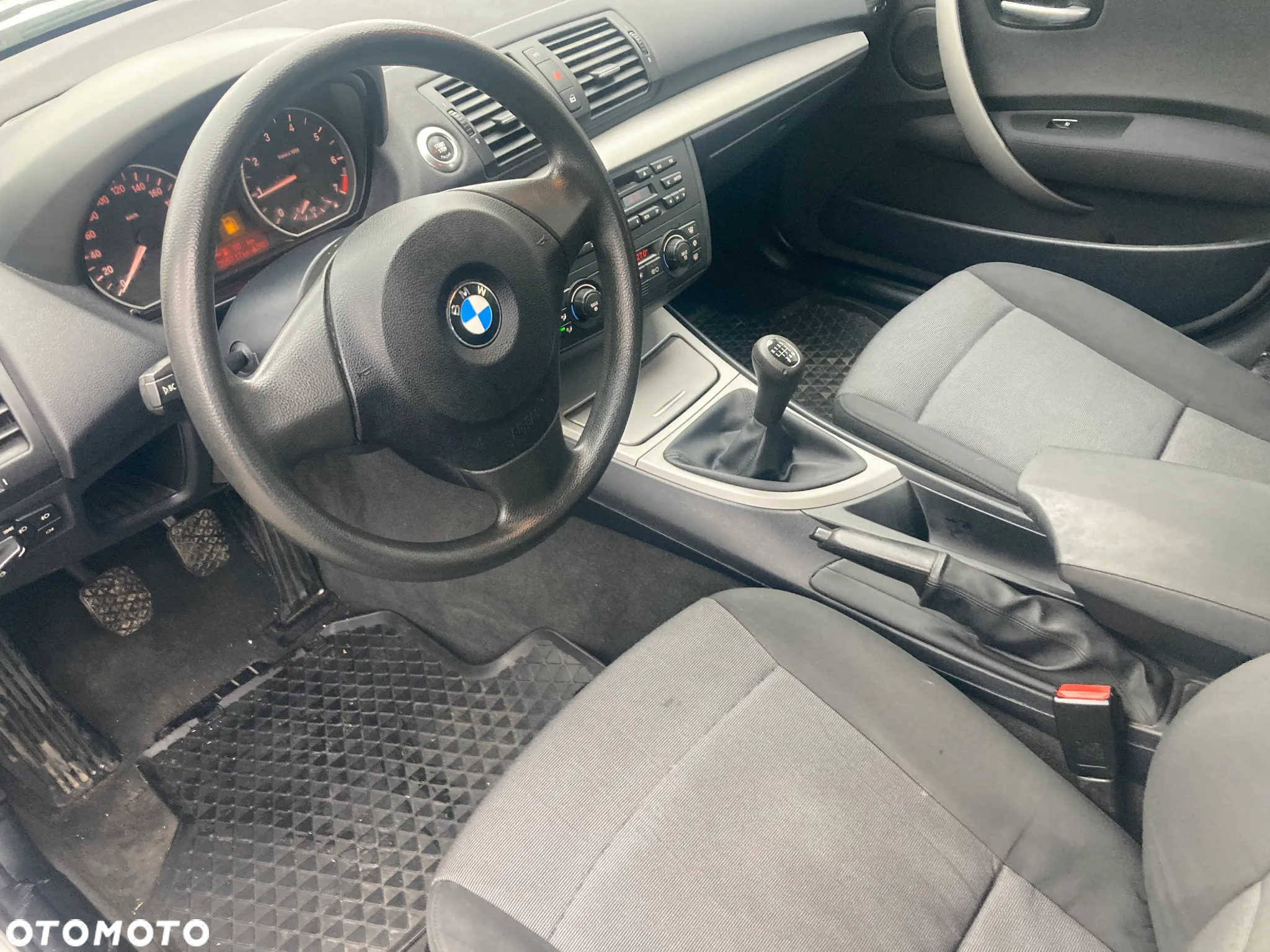 BMW Seria 1 118i - 14