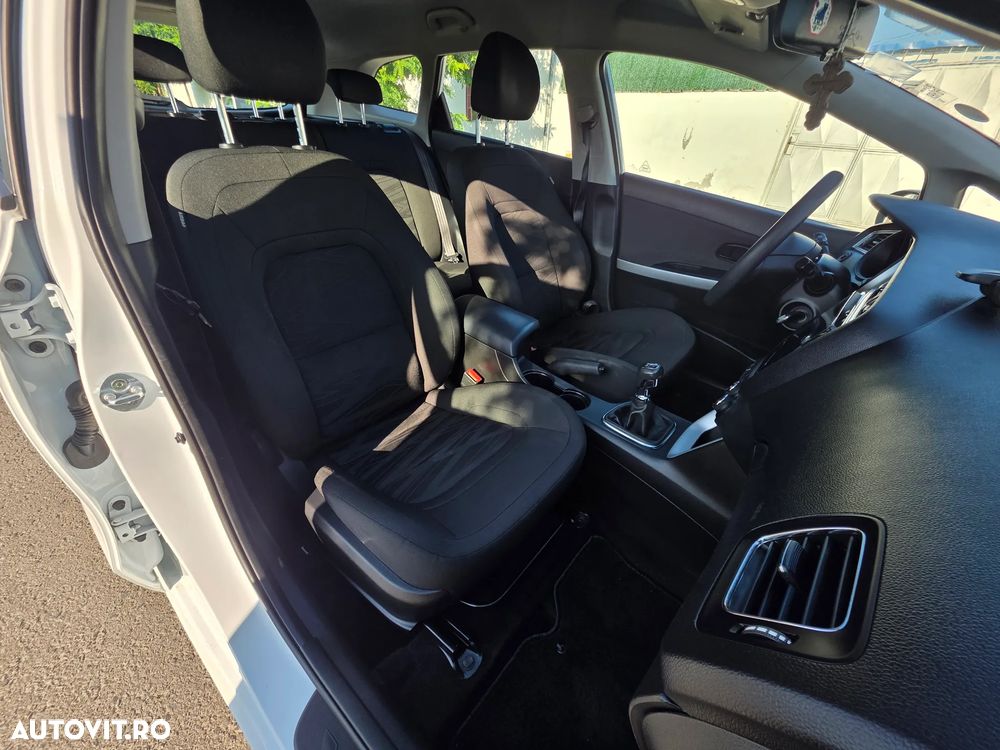 Kia Ceed 1.6 DSL Best - 8