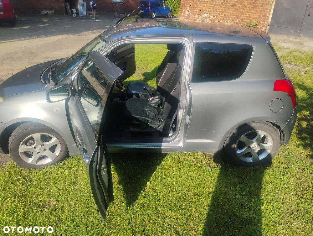 Suzuki Swift 1.3 GLX / Comfort - 4