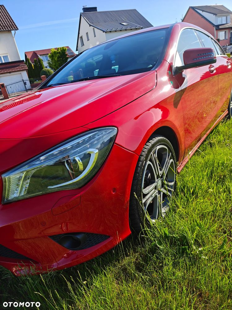 Mercedes-Benz CLA 180 UrbanStyle Edition - 2