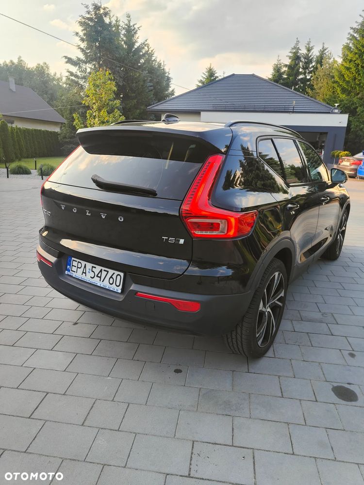 Volvo XC 40 T5 AWD R-Design - 3