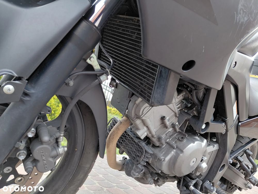 Suzuki DL - 16