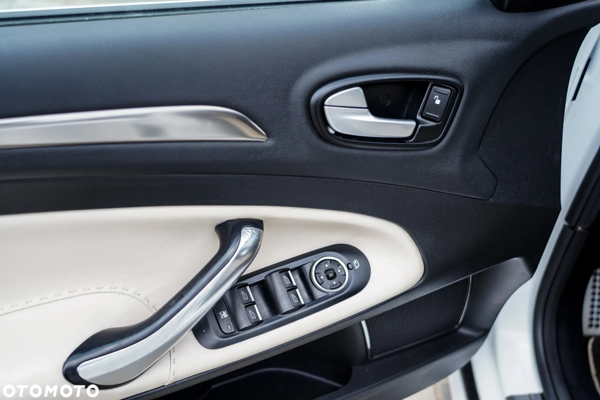 Ford Mondeo - 29