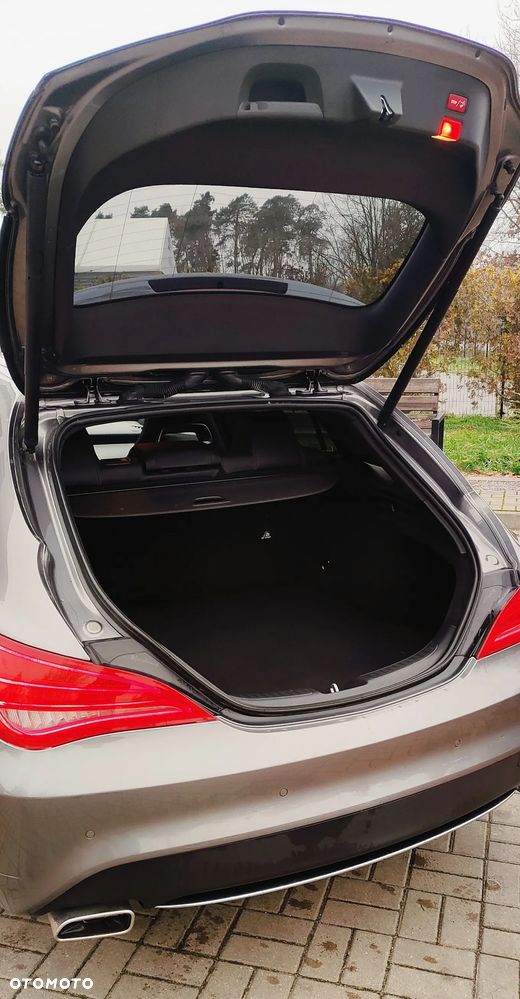Mercedes-Benz CLA - 10