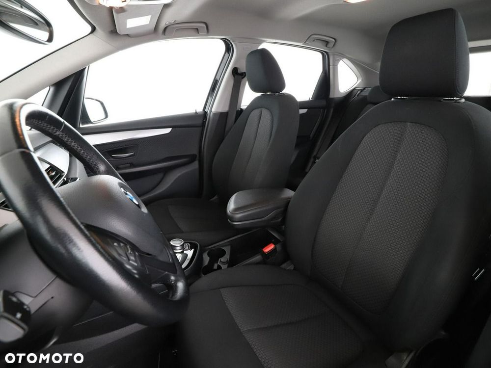 BMW Seria 2 218d Advantage - 14