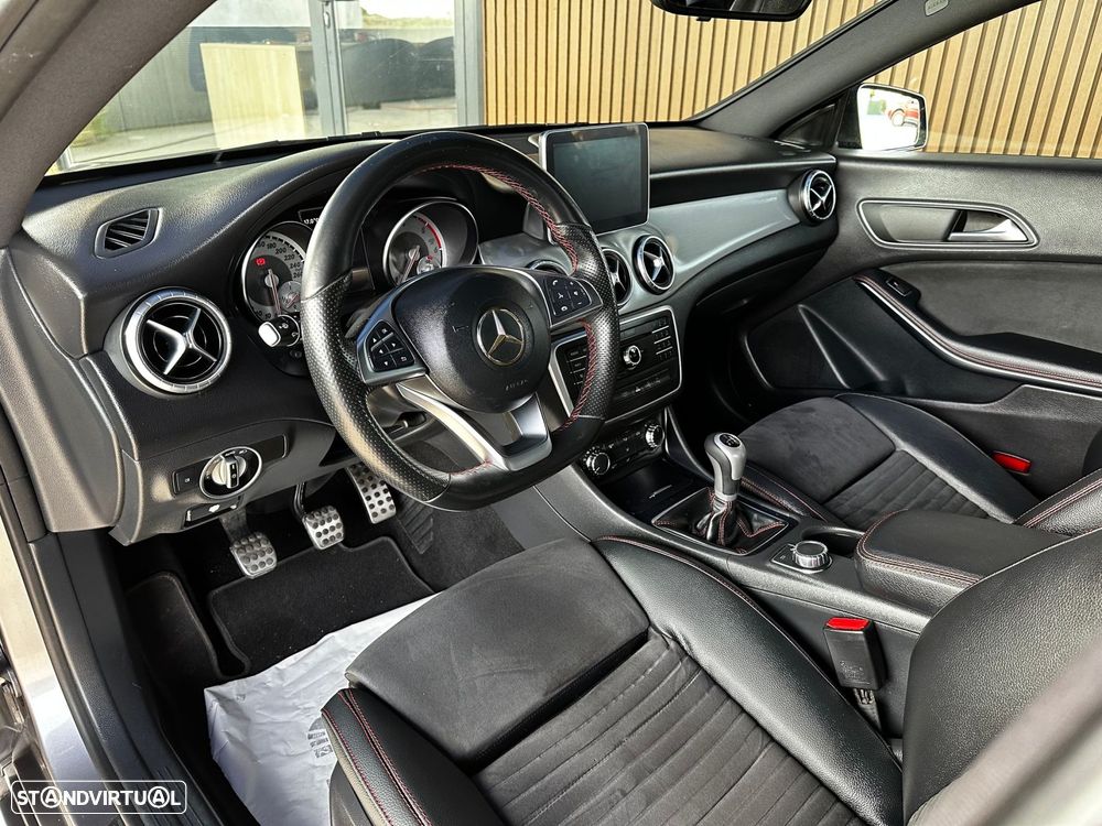 Mercedes-Benz CLA 180 d AMG Line - 20