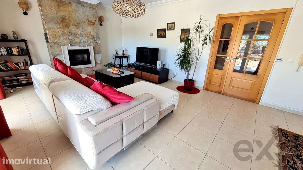 Moradia T4 com Piscina, perto de praias - Grande imagem: 4/50