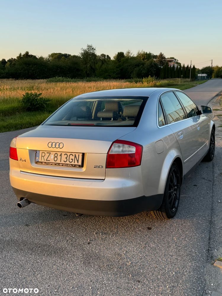 Audi A4 Limousine 2 - 4