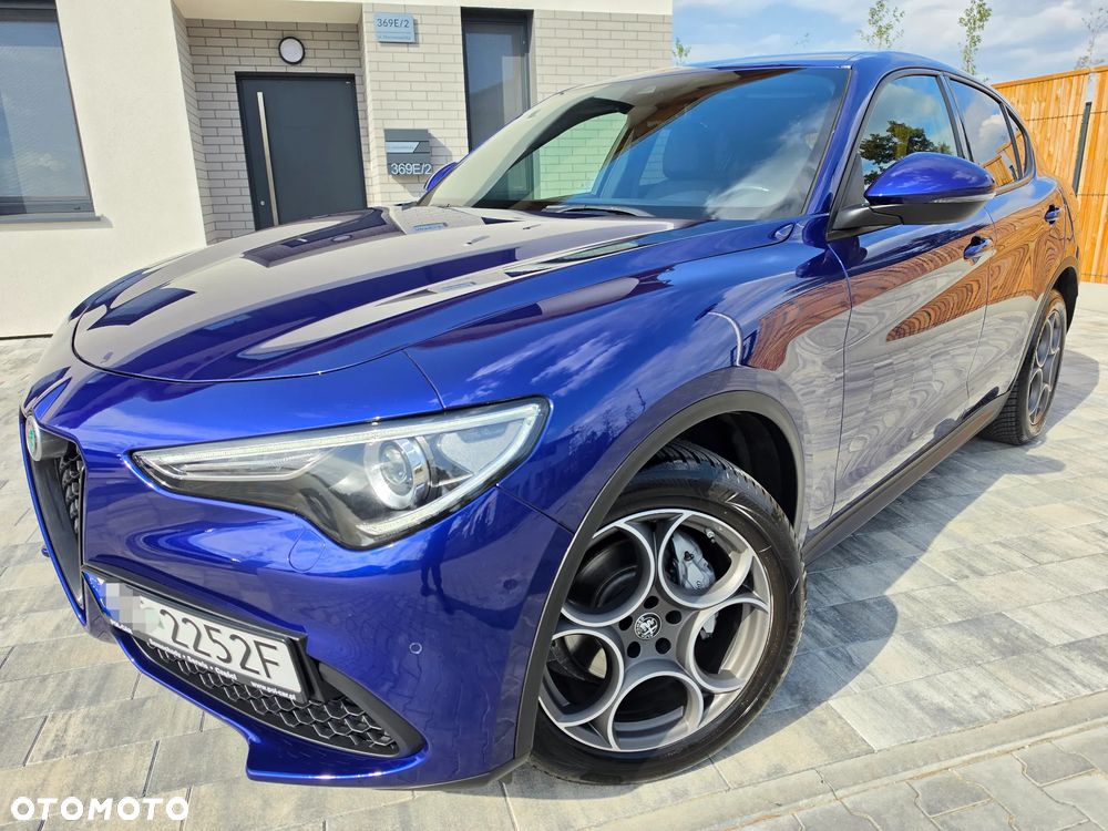 Alfa Romeo Stelvio 2.0 Turbo Sprint Q4 - 1