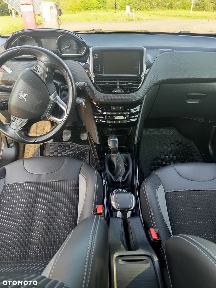 Peugeot 2008 PureTech 110 Stop&Start Style - 18