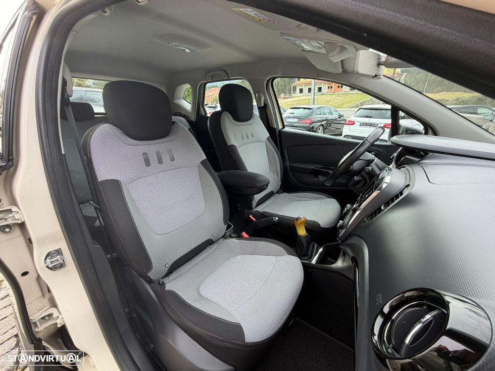 Renault Captur 1.5 dCi Exclusive - 8