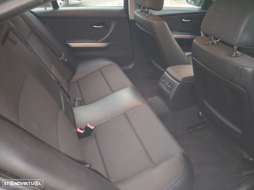 BMW 320 d Navigation - 17