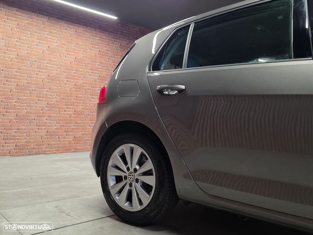 VW Golf 1.6 TDi BlueMotion Trendline - 8