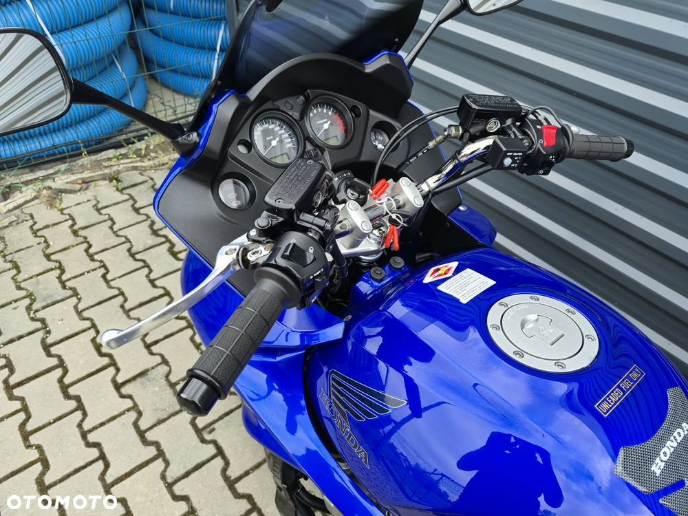 Honda CBF - 18