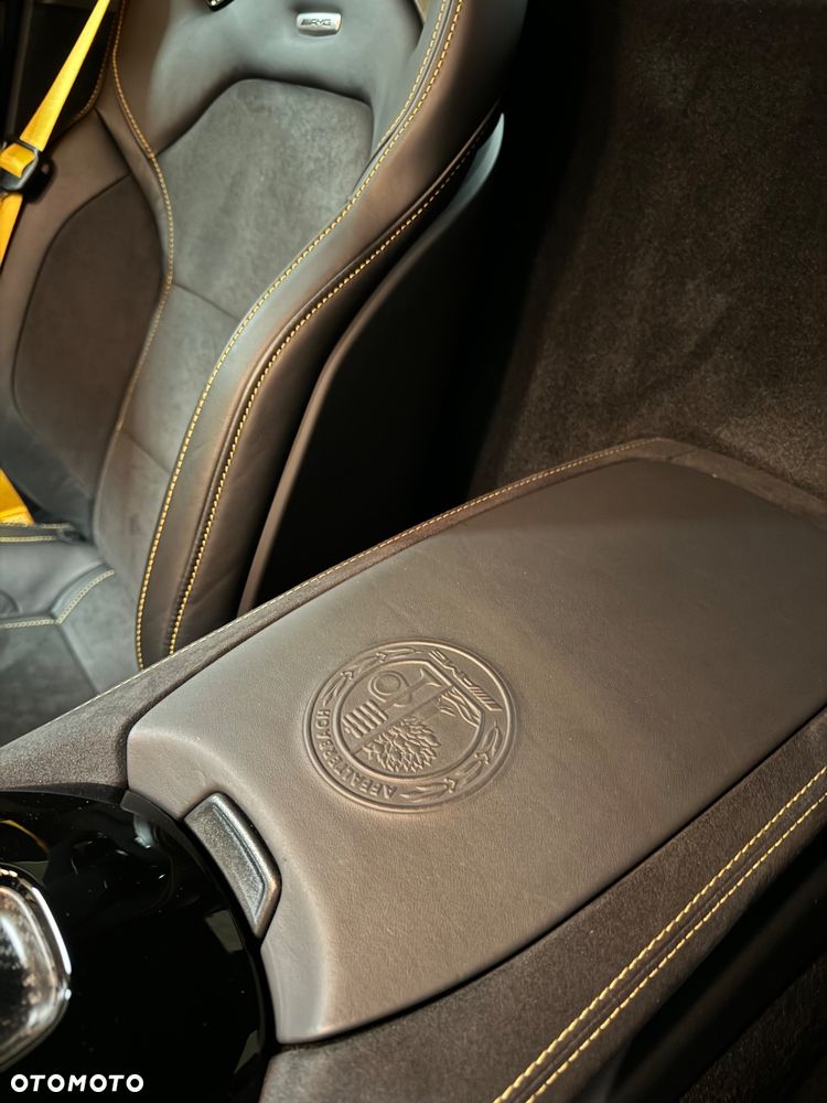 Mercedes-Benz AMG GT R - 24