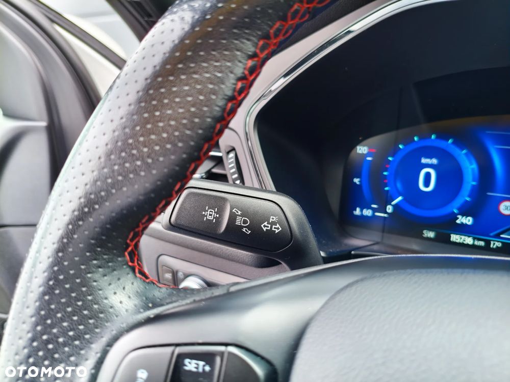 Ford Kuga 2.5P PHEV FWD ST-Line X - 16