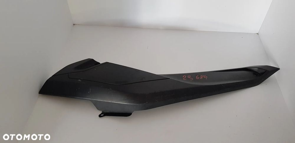 Yamaha X-MAX 125 14-17 Wypełnienie lewe owiewka