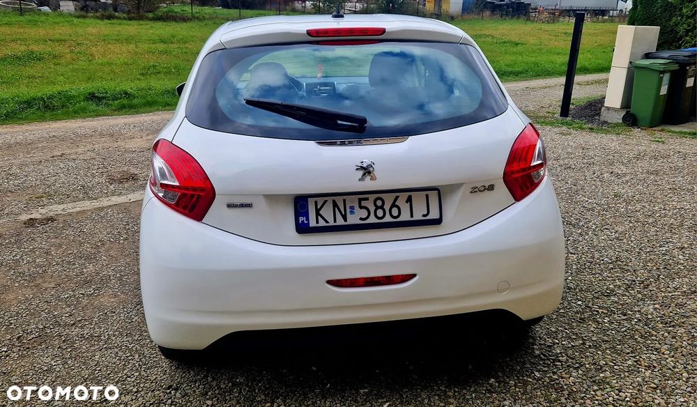 Peugeot 208 1.4 HDi Business Line - 4