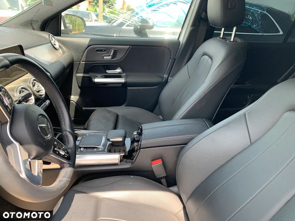 Mercedes-Benz GLA 250 4-Matic - 13