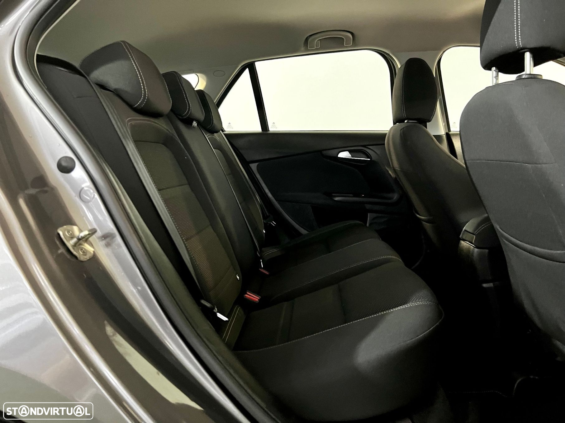 Fiat Tipo Station Wagon 1.3 M-Jet Lounge - 5