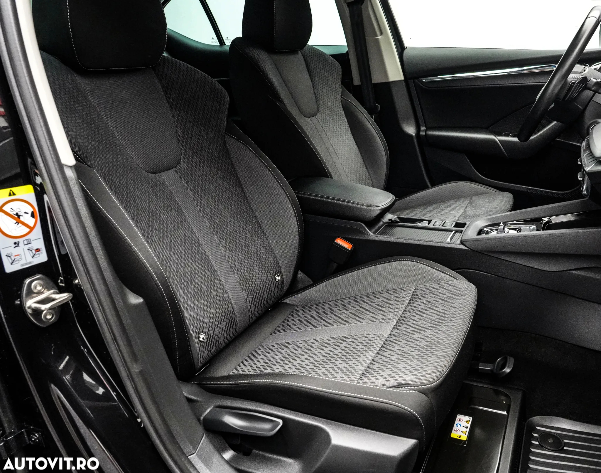 Skoda Octavia 1.0 TSI DSG Mild Hybrid Style - 14