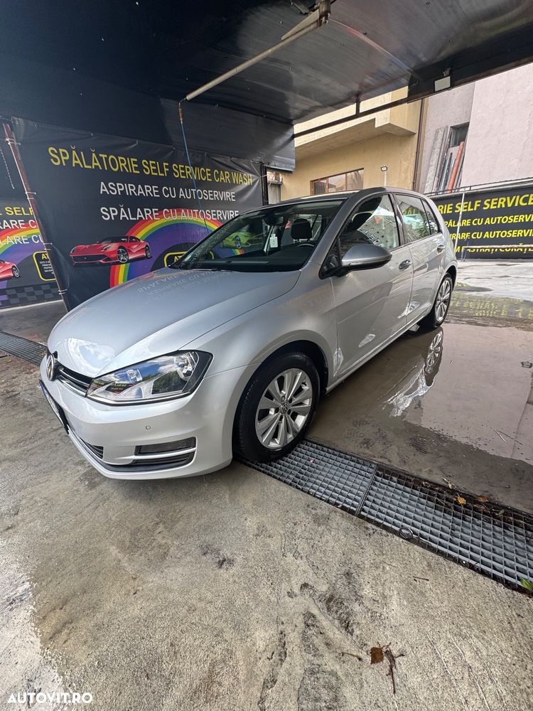 Volkswagen Golf 1.6 TDI DPF BMT DSG Comfortline - 6