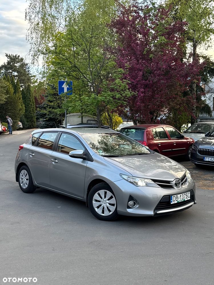 Toyota Auris - 2