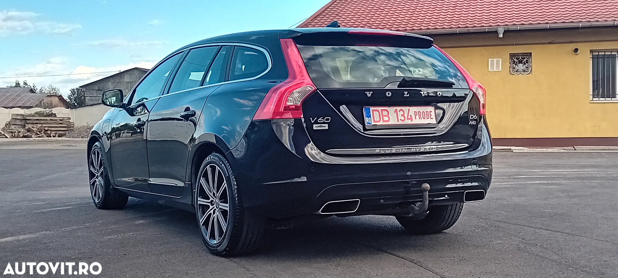 Volvo V60 D6 Plug-In-Hybrid AWD Geartronic Summum - 23