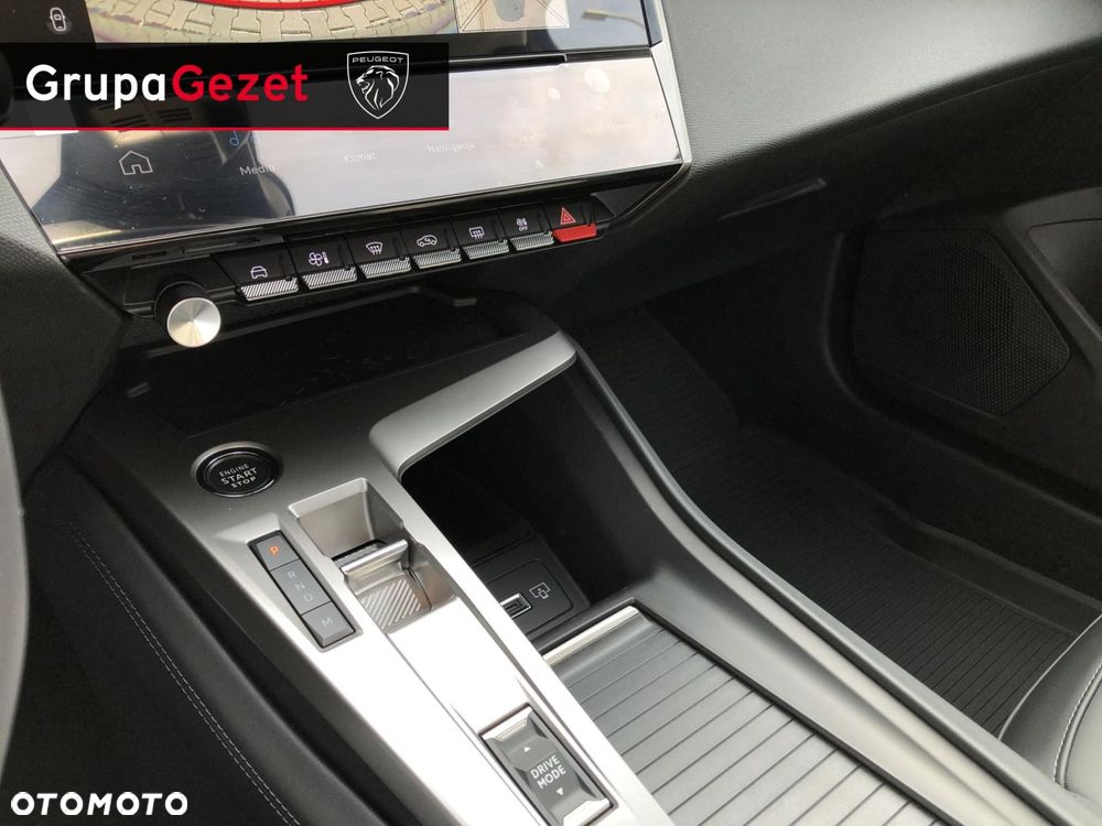 Peugeot 408 - 16