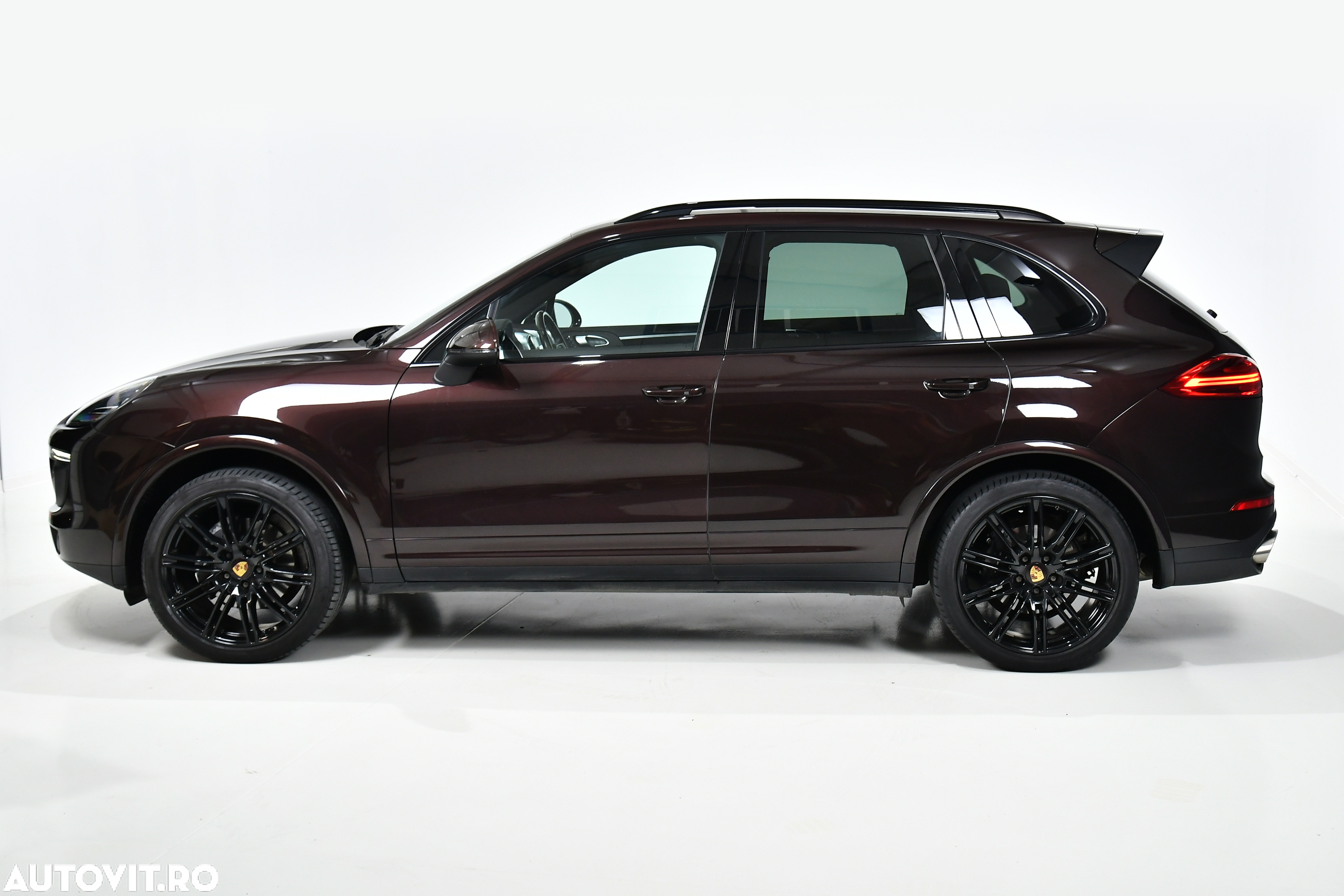 Porsche Cayenne 3.0 L - 12