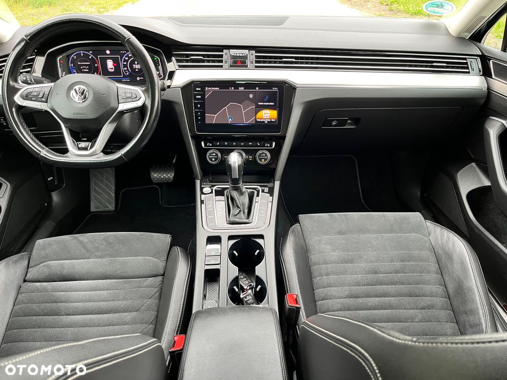 Volkswagen Passat 2.0 TDI SCR DSG Highline - 29